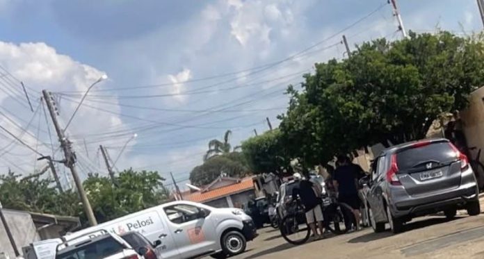 b8e0b8dd-b91a-43b8-8212-399c970f11cb