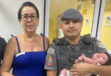 Bebê recém-nascida engasga e é salva pelo primo policial militar após pedido de socorro