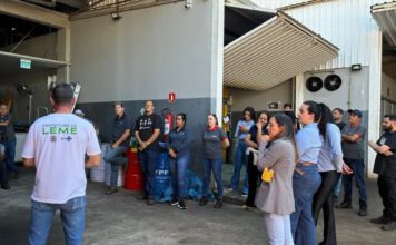 Núcleo de Controle de Zoonoses promove ação educativa na Retífica Avenida em Leme, SP