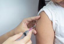 Prefeitura reforça campanha de vacinação contra o HPV para jovens de 15 a 19 anos em Leme, SP