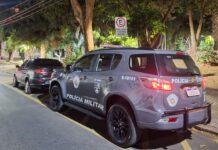 Homem é abordado pelo 10º BAEP com veículo registrado em ocorrência de estelionato em Piracicaba, SP