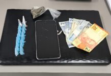 Irmãos gêmeos são detidos pela Polícia Militar com cocaína e maconha, mas acabam liberados na delegacia de Leme, SP
