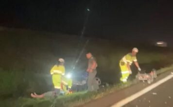 Acidente com moto mobiliza equipes de socorro na Rodovia Anhanguera em Leme, SP