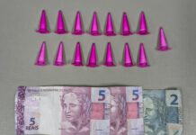 Homem é preso por tráfico após PM encontrar cocaína e cartão com chave Pix em Leme, SP