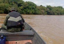Polícia Militar Ambiental realiza operação no Rio Mogi Guaçu e apreende equipamentos de pesca predatória em Pirassununga, SP