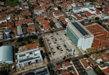 Feriado de 12 de outubro altera funcionamento de serviços públicos em Leme; confira o que abre e fecha